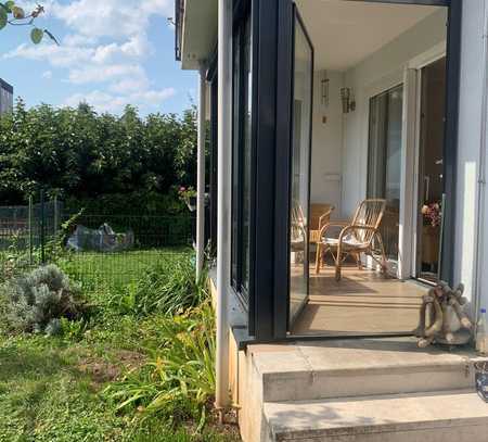 Fussläufig (5 Minuten) zum Bildungscampus mit Terrasse und Garten