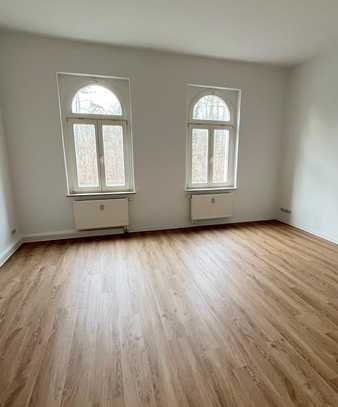 Wenige Stufen zum Glück - außergewöhnliche Wohnung mit Blick auf den Park