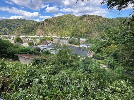 Baugrundstück mit schönem Fernblick in ruhiger Lage