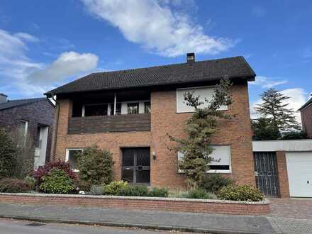 Jede Menge Möglichkeiten...
Zweifamilienhaus mit Potential in ruhiger Lage!
