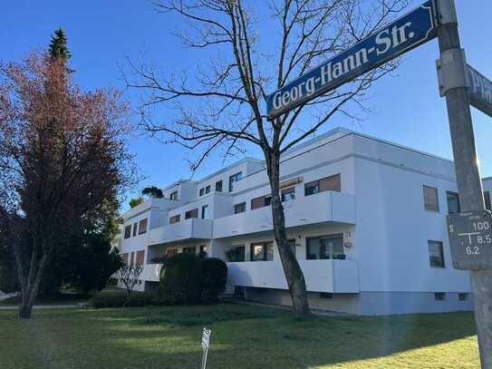 Penthouse Wohnung mit großer Dachterrasse, Erstbezug nach Kernsanierung!