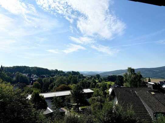 Einfamilienhaus mit einzigartiger Fernsicht in Balve-Eisborn