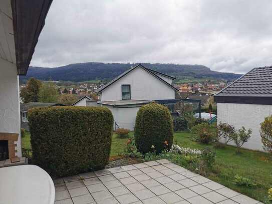 Geräumiges, günstiges und gepflegtes 7-Raum-Einfamilienhaus mit EBK in Spaichingen, PV, Wallbox.