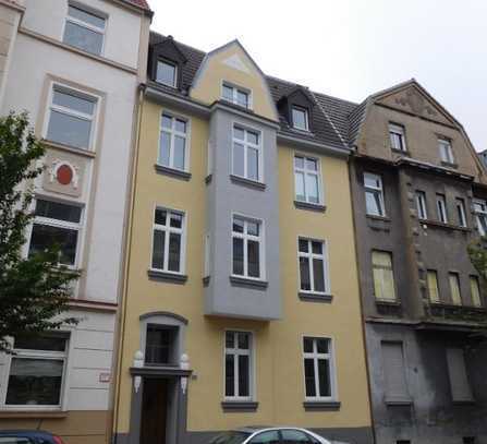 4-Raumwohnung mit Balkon in Duisburg-Neudorf