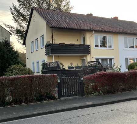 Schöne 3-Zimmer-Wohnung mit gehobener Innenausstattung mit Balkon und Einbauküche in Celle