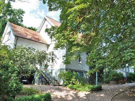 im historischen Jagdhaus: 3-Zimmer-Maisonette-Wohnung in Schretstaken