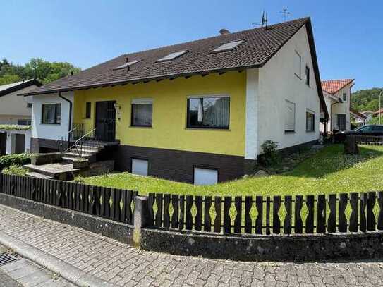 Geräumiges, freistehendes Einfamilienhaus in Münchweiler am Klingbach