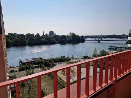 Neubau-Erstbezug. 
Gemütliche 1-Zimmer-Wohnung mit traumhaftem Blick auf die Havel in Spandau.