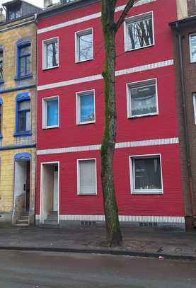 Gut vermietetes 4 Fam. Haus in Duisburg-Meiderich- 9-fach