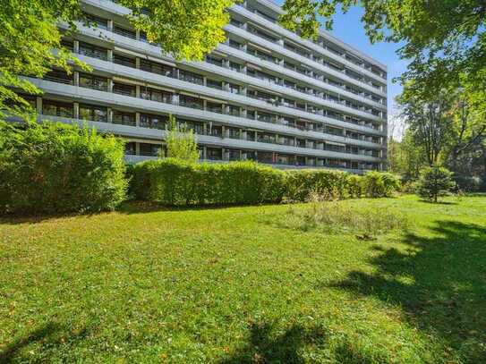 Helle und charmante 4-Zimmer-Wohnung mit Westloggia und Blick ins Grüne in München-Johanneskirchen