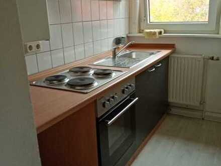 NACHMIETER 3 Zimmer DG Wohnung