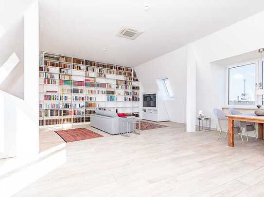 Exklusive Dachgeschosswohnung mit privatem Aufzug, Dachterrasse und Blick auf den Funkturm