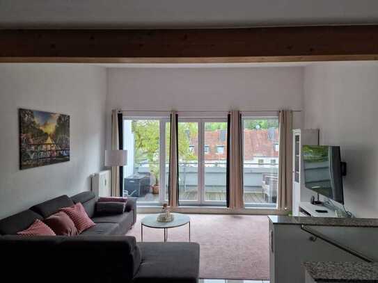 Geschmackvolle, neuwertige 3-Raum-Maisonette-Wohnung mit geh. Innenausstattung mit EBK in Rösrath