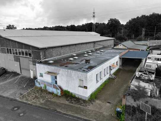 Gewerbehalle mit Werkstatt u. Bürotrakt in Marl - Sinsen.