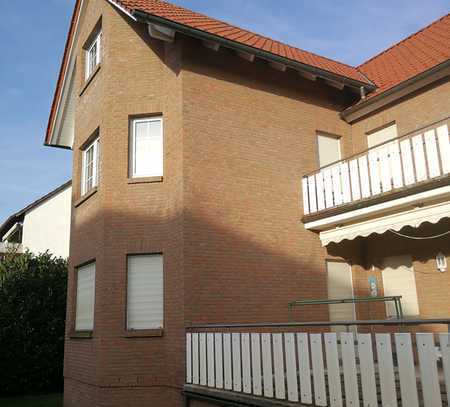 Wohnung über 2 Etagen mit Balkon und Gartennutzung