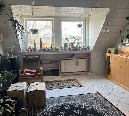 Charmante Dachgeschosswohnung in Essen-Borbeck – perfekt für Singles und Paare