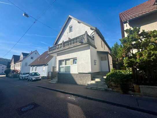 Klassisches Mehrfamilienhaus in zentraler Lage – Top Kapitalanlage mit 3.300 € Kaltmiete