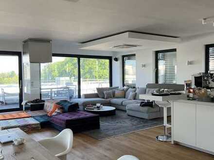 Luxuriöse Penthouse-Wohnung Stadtkrone-Ost