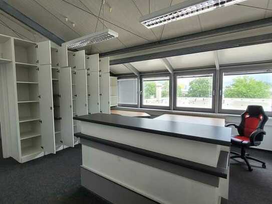 Attraktives Büro zur Nachmiete in Top-Lage: Flexible Raumaufteilung und Möblierungsoptionen auf 48m²