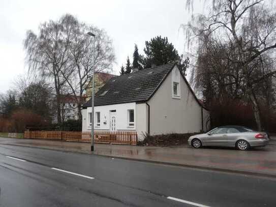 Ansprechendes und neuwertiges 5-Zimmer-Einfamilienhaus zur Miete in Ahlem, Hannover