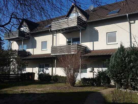 Modernisierte 3 Zimmer Wohnung mit Balkon in Hüttenfeld