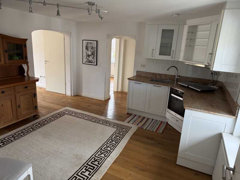                                                               Stilvoll wohnen in Gilching &ndash; kernsanierte, helle 3-Zimmer-Wohnung (teilm&ouml;blier&hellip;                                                       in Gilching (Starnberg)