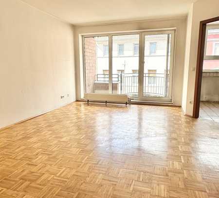 2-Zimmer-Wohnung mit Balkon ++WBS (2 Pers.) ERFORDERLICH++ im Zentrum Neuss