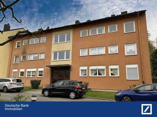 Schöne 3 Zimmer Wohnung mit tageslicht Badezimmer, Balkon und Kamin in Borbeck