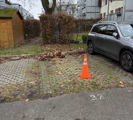 PKW-Stellplatz zu vermieten