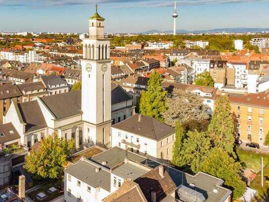 Gegen Gebot! Gebäudeensemble bestehend aus denkmalgeschützter Kirche mit Pfarrhaus und Büro- und Woh