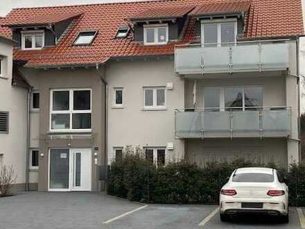 Exklusive, neuwertige 3-Zimmer-DG-Wohnung mit Balkon in Bensheim