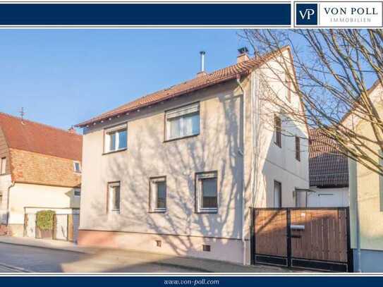 Familientraum! Charmantes Einfamilienhaus mit Scheune / Garage und großem Garten - liebevoll saniert
