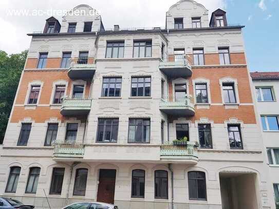 Geräumige 4-Zimmer-Wohnung mit Balkon im Kernsanierten Gründerzeithaus im Lutherviertel