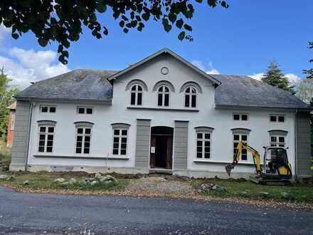 Denkmalgeschützter alter Gasthof in der Nähe von Kappeln