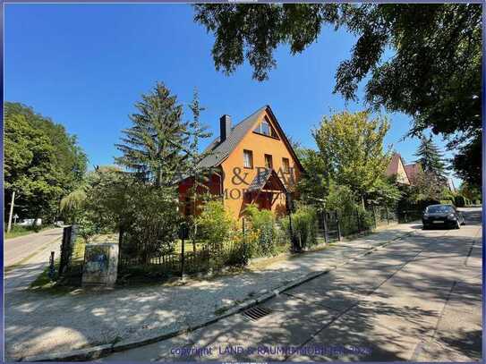 GELEGENHEIT ! Klassisches Einfamilienhaus in TOP Lage Kleinmachnow