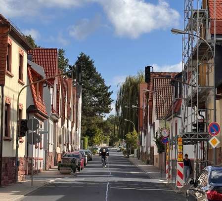 Perfekte Lage in der Langener Altstadt - Traumhafte 3 - Zimmerwohnung mit grossem Balkon