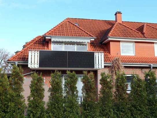 Wunderschöne 3-Zimmer-Wohnung mit Sonnenbalkon und Carport in traumhafter Lage!