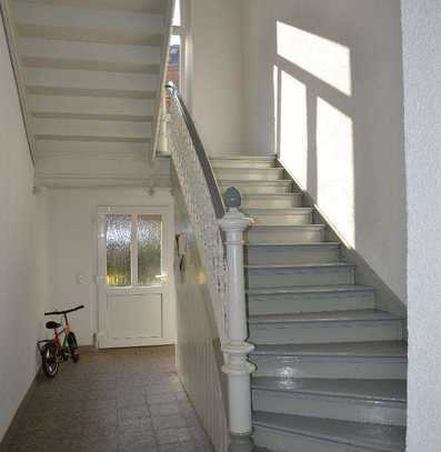 Wunderschöne 4-Raum-DG-Wohnung mit Balkon in Greiz direkt im Stadtzentrum