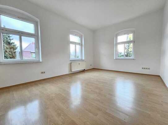Wohnung in sehr schönem Wohnhaus, ruhig gelegen mit Balkon
