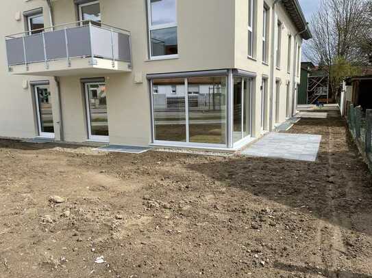 Erstbezug! Wohnung mit gehobener Ausstattung, Garten und Hobbyraum