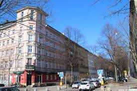 Büroräume in Kreuzberg zu vermieten, Fläche wurde als Kindergarten zuletzt genutzt.