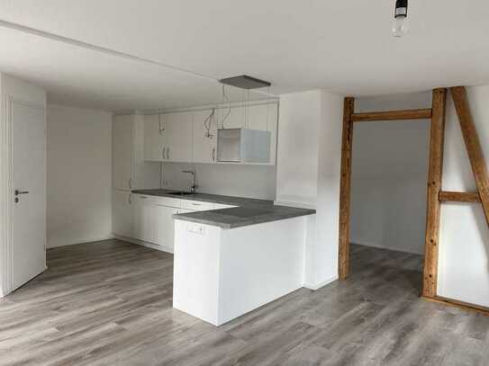 Neu renovierte 2-Zimmer-Wohnung mit Balkon und EBK in Ofterdingen