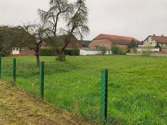 700 qm Baugrundstück in Vechelde OT Liedingen, teilbar, voll erschlossen