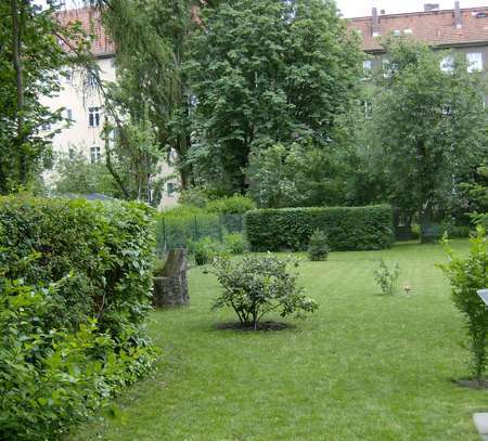 Pankow / Elsa-Brändström-Str. - Helle ruhige 2-Zimmer-Wohnung - Wintergarten m. Grünblick