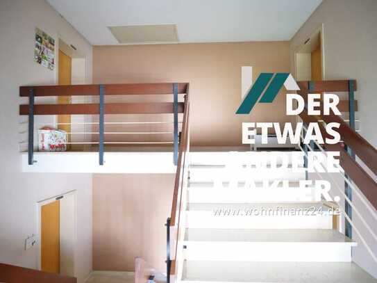 Großzügige Dachgeschoss-Wohnung mit Balkon!