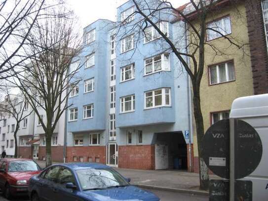 Stellplätze / Hofstellplätze für schmales Auto in der Herbststr. 17 - Nahe S-Bahnhof Schönholz