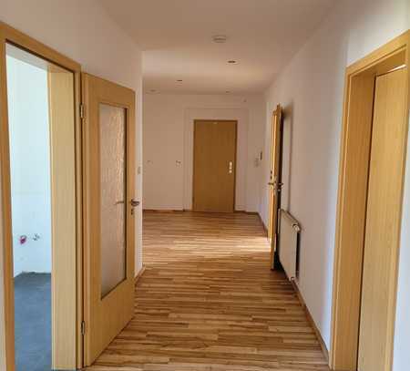 4-Zimmer-Wohnung in Treuen