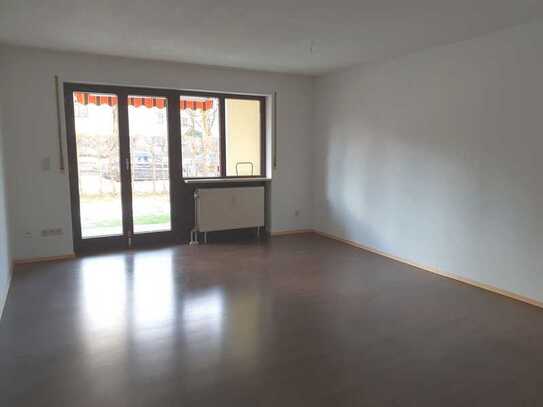 Exklusive stilvolle 3-Raum-EG-Wohnung mit Terrasse, Garten und Einbauküche und EBK in Neuperlach Süd