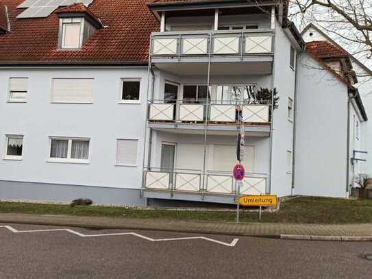 Geräumige, neuwertige 2-Zimmer-Wohnung in Bad Schönborn