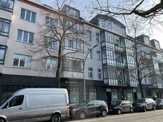 ***gemütliche 2 Zimmerwohnung mit großem Balkon***auf 3 Jahre befristet***